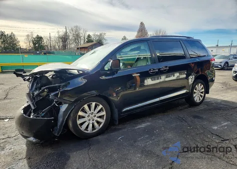 2011 Toyota Sienna Xle z USA, uszkodzony, nr VIN 5TDDK3DC2BS029176